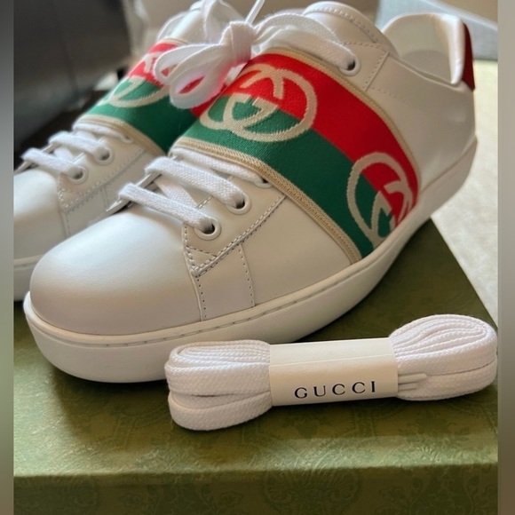 Gucci Sneakers - Picture 4 of 8